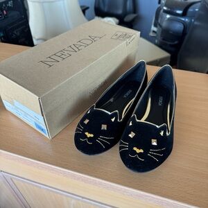Black Cat Flats